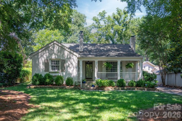 2808 Windsor Avenue pending home in Sedgefield, Charlotte, NC