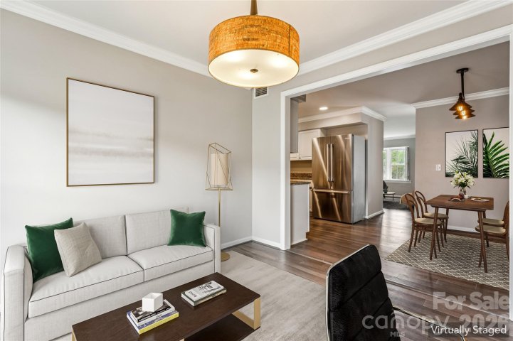 3520 Colony Road pending home in Trianon, Charlotte, NC