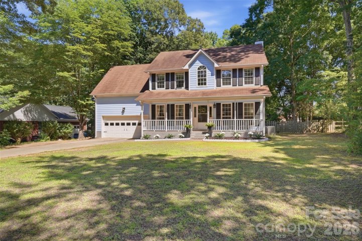 Homes in Country Woods, Indian Trail
