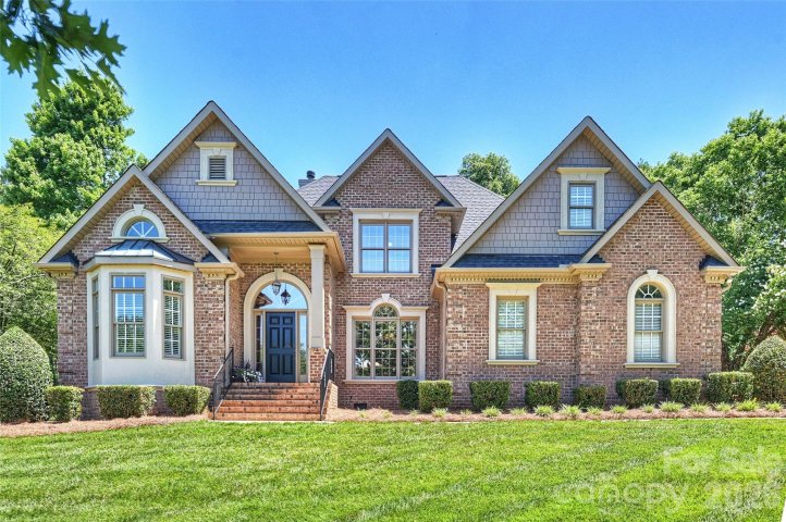 18400 Dembridge Drive pending home in River Run, Davidson, NC