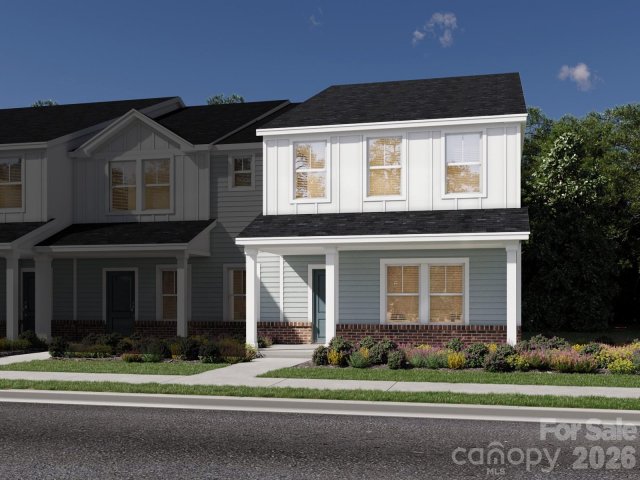 104 Ciara Place active home in Crossrail, Mooresville, NC