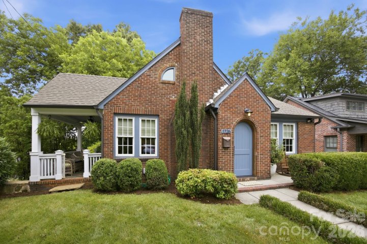 1726 S Mint Street active home in Wilmore, Charlotte, NC