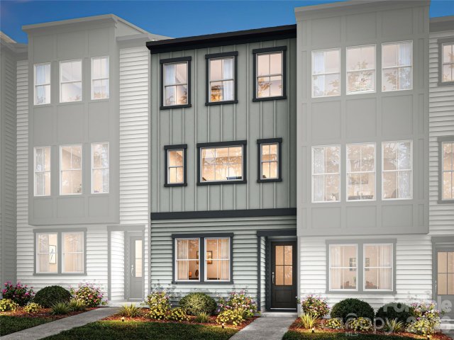 1315 Sandstar Lane pending home in Bellflower, Charlotte, NC