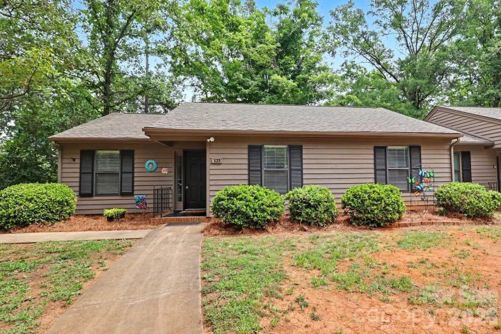 Homes in Dogwood Hills, Fort Mill