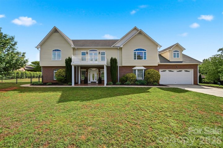 Homes in Bakersview Meadows, Hickory