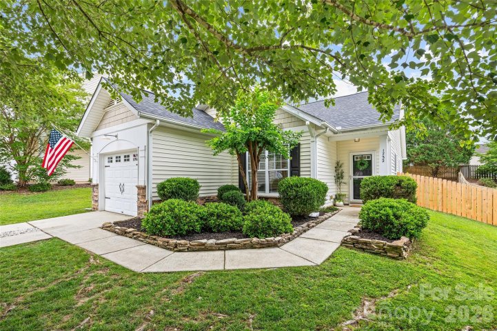 Homes in Riverbend, Charlotte