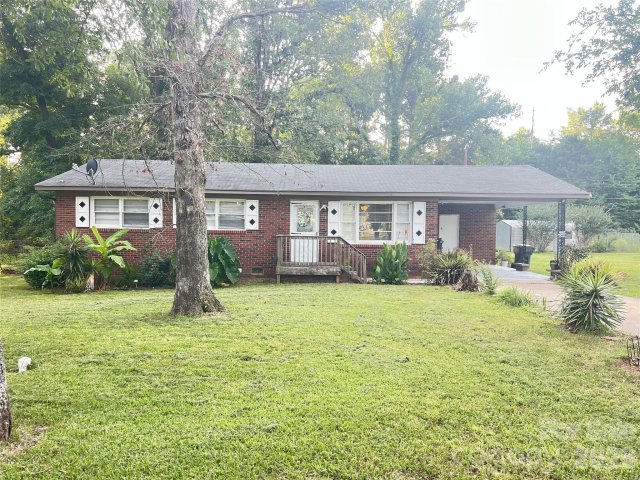 1174 Stanley Drive pending home in Sunset Park, Rock Hill, SC