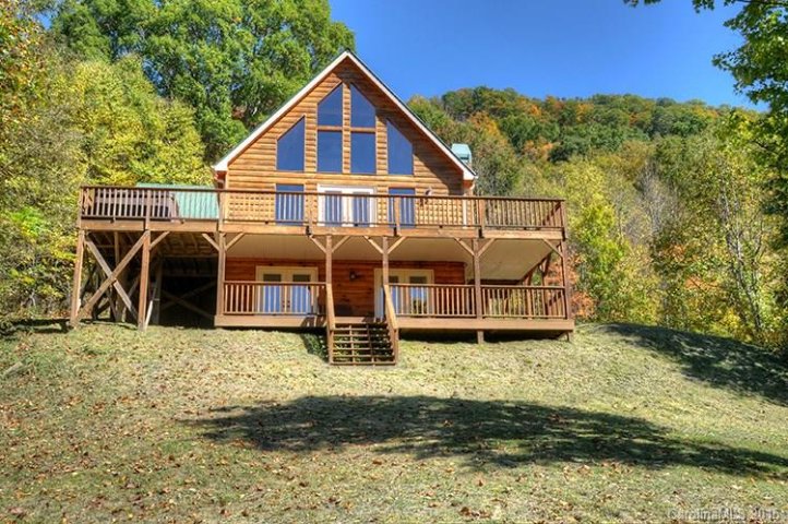 657 Split Pine Cove sold home in Split Pine Estates, Clyde, NC