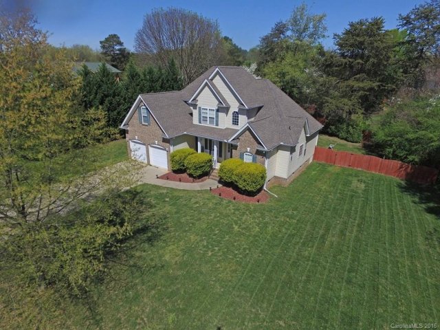 114 Shoreline Loop sold home in Bay View Estates, Mooresville, NC