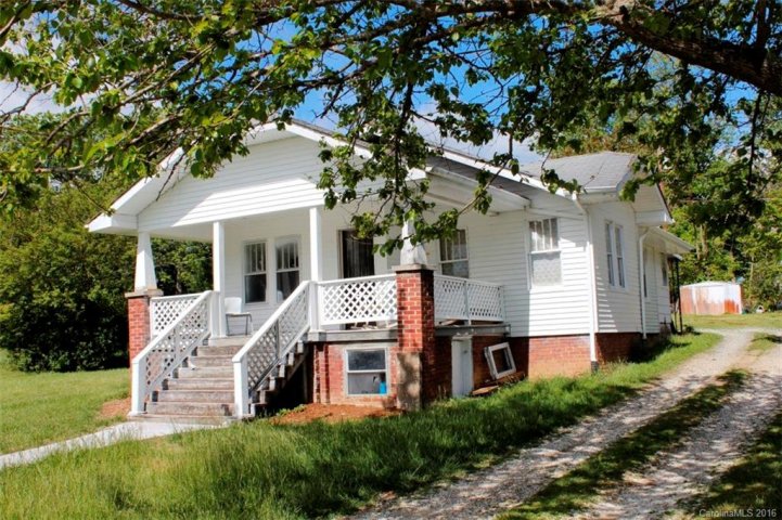 112 Beverly Avenue 7-11 sold home in Barker Heights, Hendersonville, NC