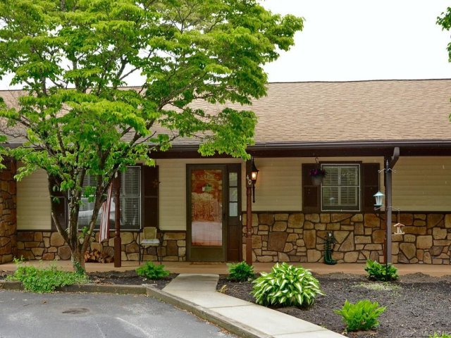 40 Vista View Court 7 sold home in Timberlane, Etowah, NC
