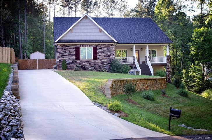 7589 Windy Pine Circle 26 sold home in Sandpiper Bay, Denver, NC