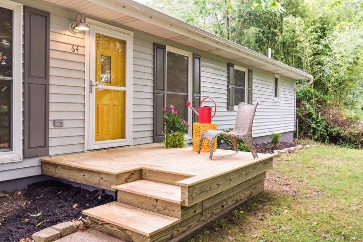 64 Elkmont Drive sold home in ELKMONT HEIGHTS, Asheville, NC