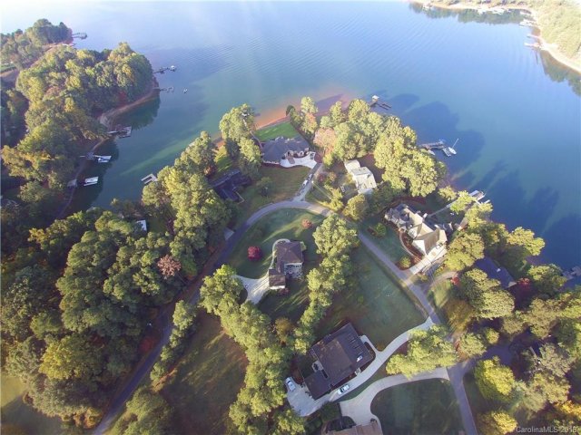 151 Yellow Jacket Circle sold home in Craftsman Point, Mooresville, NC