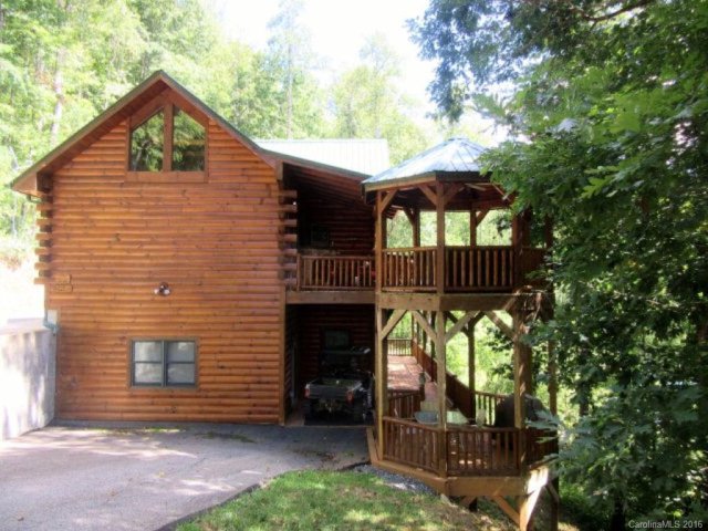 112 Mountain Range Drive sold home in Mountain View Estates, Whittier, NC