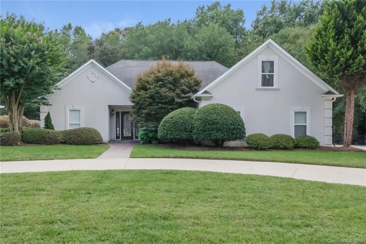 19340 Yachtman Drive sold home in Yachtman Shores, Cornelius, NC