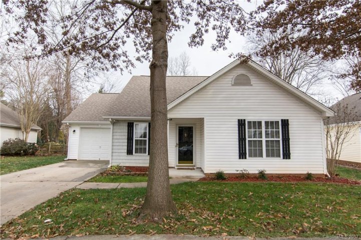 13608 Glencreek Lane sold home in Glenwyck, Huntersville, NC