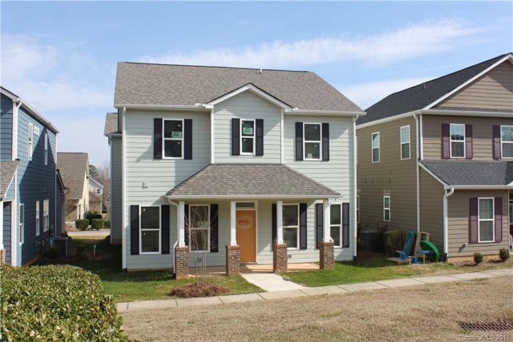 20261 Harroway Drive sold home in Harrogate at the Lake, Cornelius, NC