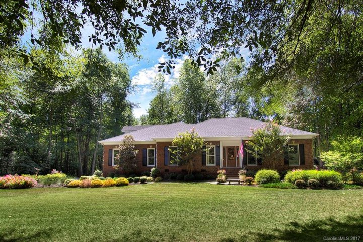 400 Timber Lane sold home in White Oaks, Weddington, NC
