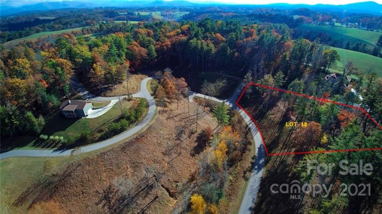 81 Timber Ridge Circle LOT 18 sold home in Timber Ridge, Leicester, NC