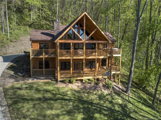4 Schotts Pass Way sold home in Mountain Watch, Maggie Valley, NC