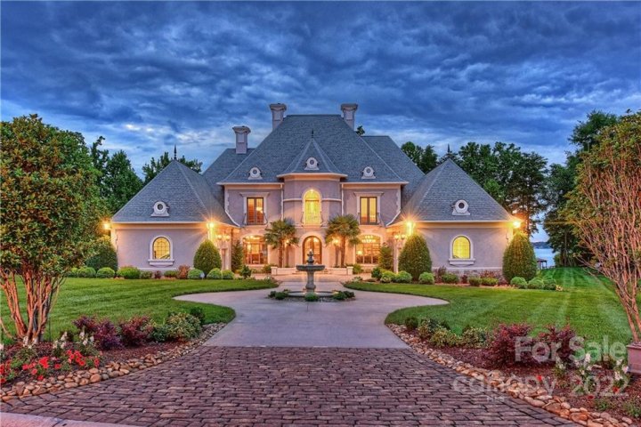 8385 Norman Estates Drive sold home in Norman Estates, Denver, NC