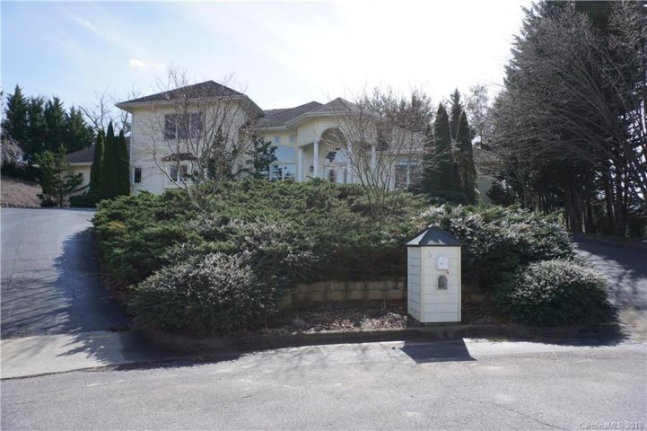 6 Oxford Court sold home in The Midlands, Asheville, NC