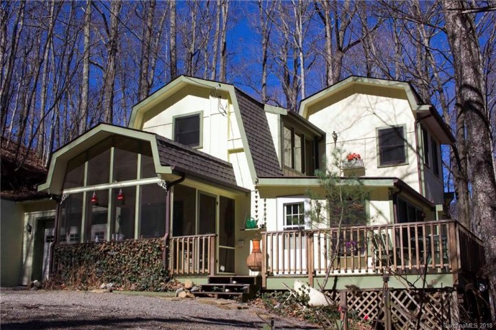 240 Woodstream Road sold home in Woodstream, Waynesville, NC
