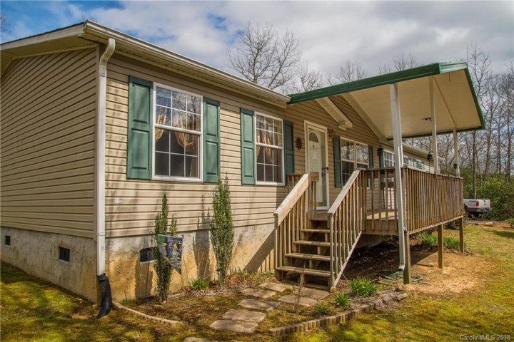 754 Spar Mill Drive sold home in Cherry Hollow, Burnsville, NC