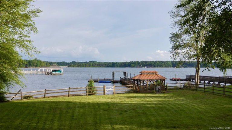 4299 Harbor Lane sold home in Colony Harbor, Sherrills Ford, NC