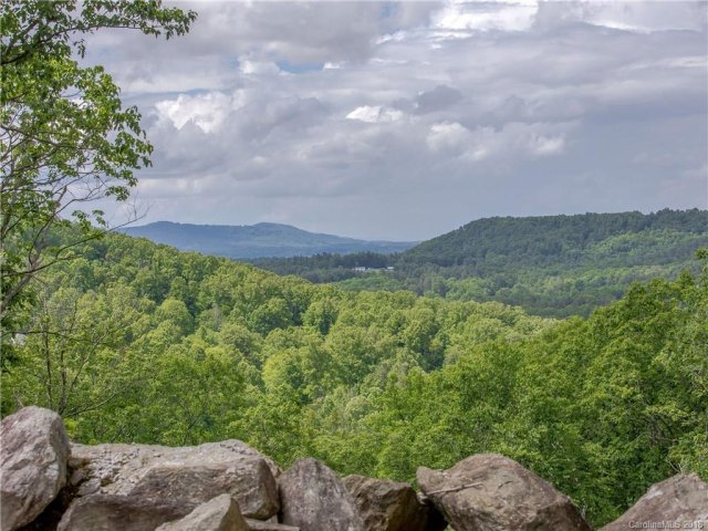 9999 Winterview Trail sold home in Davis Mountain Views, Hendersonville, NC