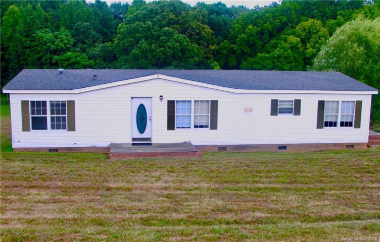 1020 Westchester Drive sold home in Western Acres, Kannapolis, NC