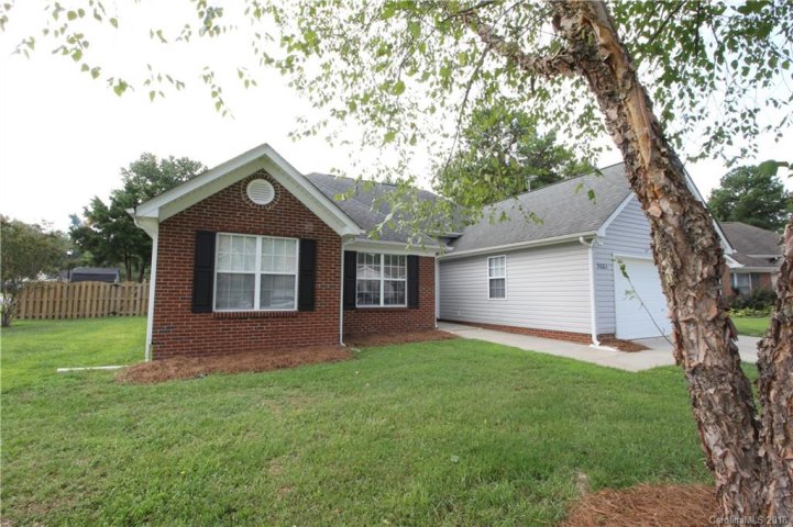 5001 Ravens Court sold home in Buckingham, Matthews, NC