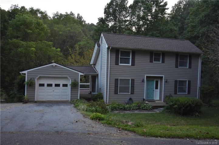 162 Travis Road sold home in Oak Forest, Cullowhee, NC