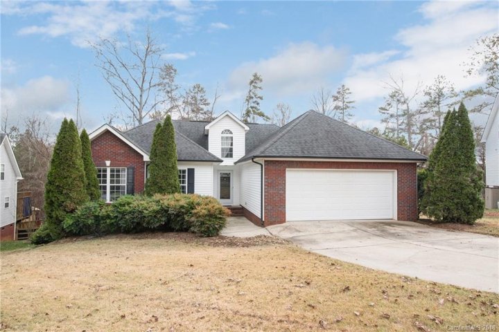 2118 Westminster Lane sold home in Buckingham, Matthews, NC