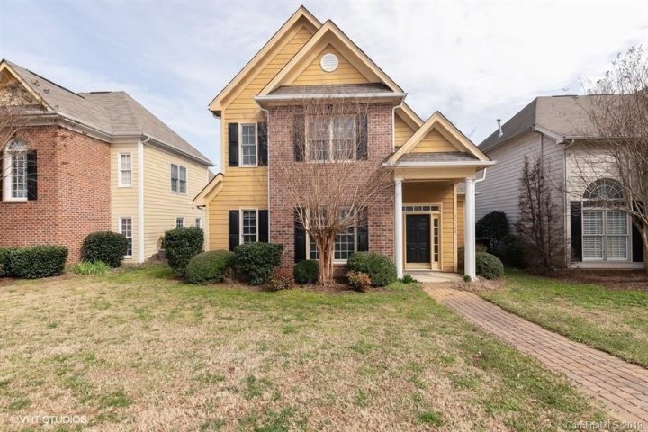 21106 Torrence Chapel Road sold home in Harrogate at the Lake, Cornelius, NC