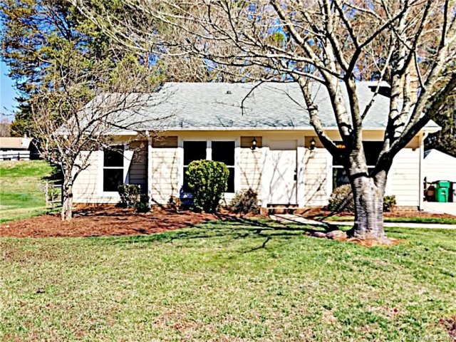 6001 Old Meadow Road sold home in Eastwoods, Charlotte, NC