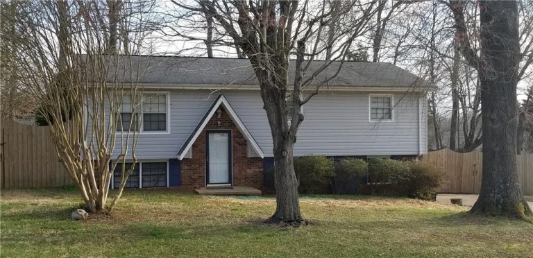 3705 Weyland Drive sold home in Landsdowne, Conover, NC