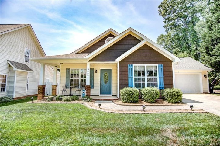 13609 Glenwyck Lane sold home in Glenwyck, Huntersville, NC