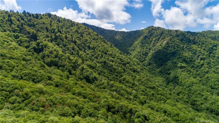 Lot 82 Shangri Lane sold home in Black Rock Creek, Qualla, NC