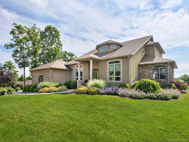 46 Mountain Shadows Drive sold home in Mountain Shadows, Leicester, NC