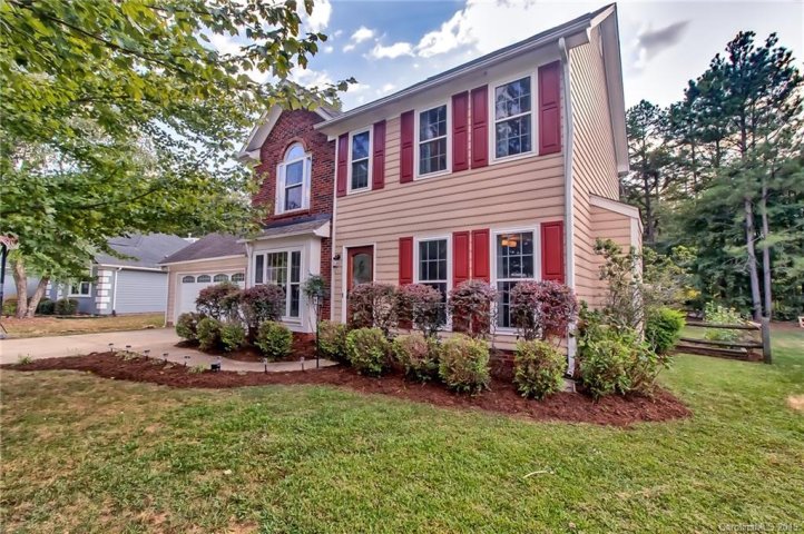 1012 Chaucery Lane sold home in Buckingham, Matthews, NC