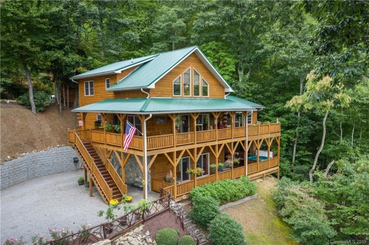 1338 Forest Drive sold home in Maggie Overlook, Maggie Valley, NC