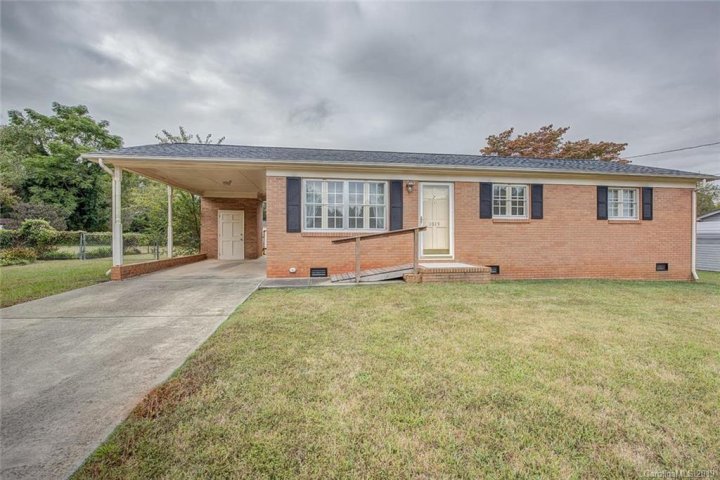 1019 Carmel Drive sold home in Carmel Park, Gastonia, NC