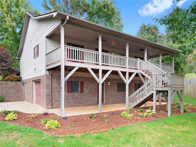 42 Madison Lane sold home in Sulphur Springs Park, Waynesville, NC