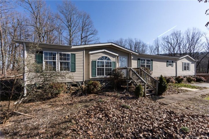 4835 Rocking Horse Drive 32 sold home in Rocking Horse Ridge, Maiden, NC
