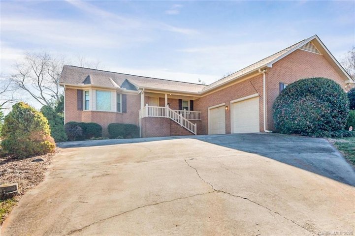 2249 Londonderry Drive sold home in Jefferson Woods, Gastonia, NC
