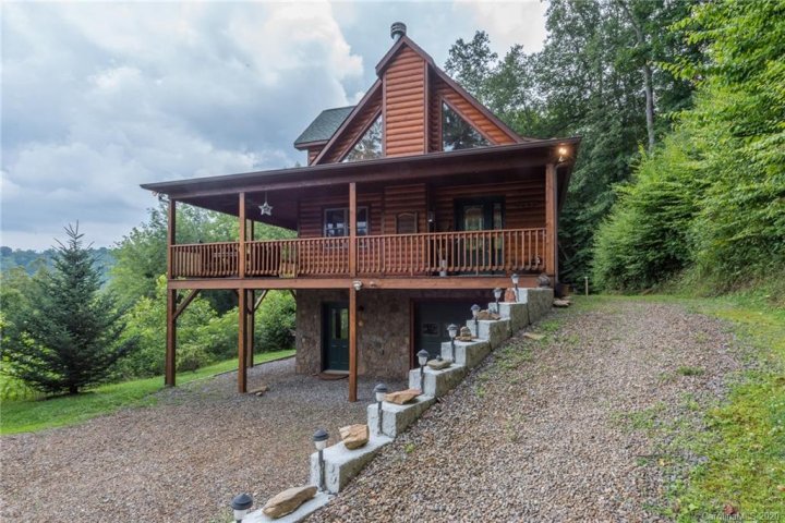 307 Appaloosa Trail sold home in Riverwalk, Burnsville, NC
