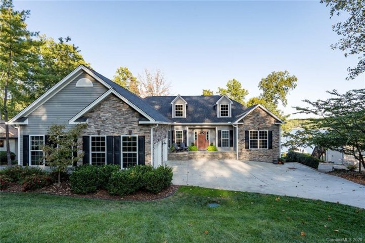 8004 Lakeview Drive sold home in Nixons Lakeview Lots, Denver, NC
