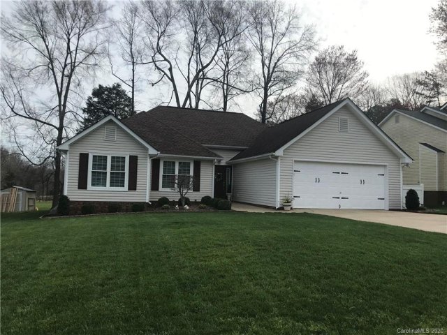 3223 Leicester Drive sold home in Buckingham, Matthews, NC